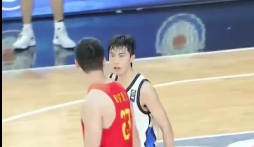 对于韩国男篮李贤重来讲，今晚亚洲杯四分之一决赛与中国队的比赛绝对是一场复仇之战！
