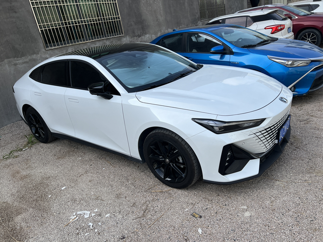 univ空调异响
有没有哪位兄弟在开空调一档的时候跟我一样有轻微的沙沙声，仔细听