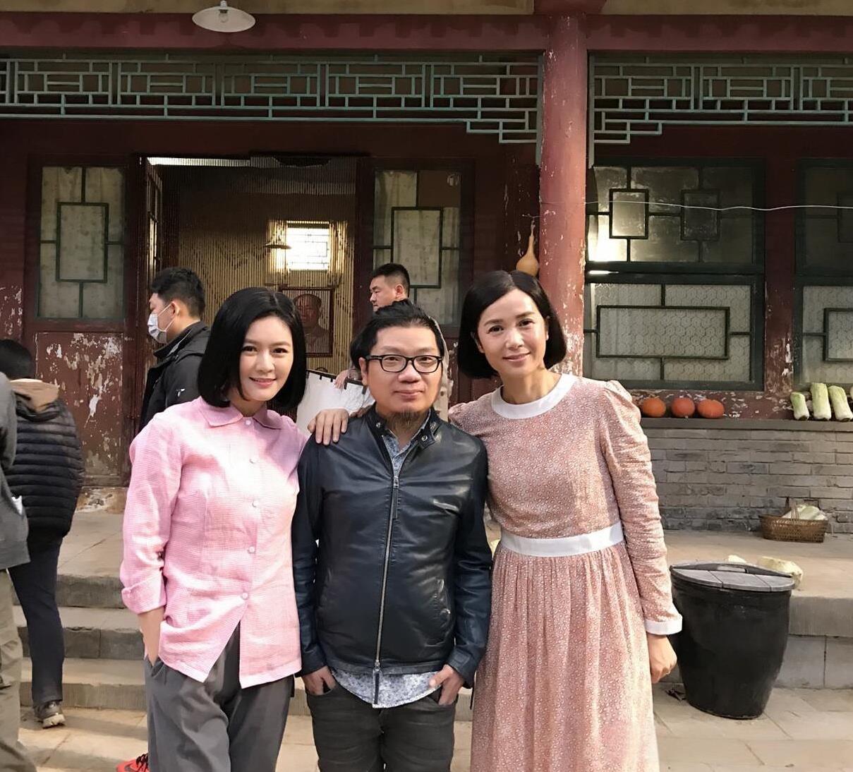 不愧是美女级别的，田海蓉比蒋雯丽更有气质，简直绝了！
在无美颜、无滤镜的情况下看