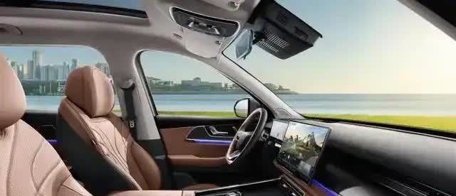 这就是赤裸裸的现实！
​油车30万：使用10年，油费10万，卖5万！
新能源