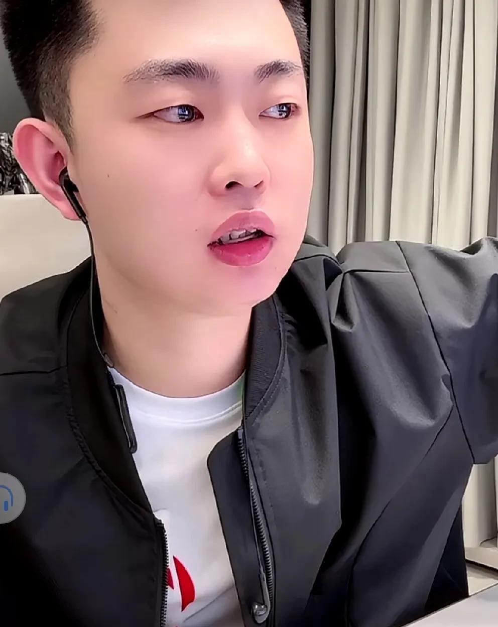 “仙、佑”两派立场分化，巴扎黑与T佑关系疏远有分歧？
            “