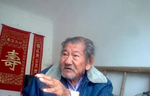 [中国赞]2012年，102岁的台湾老兵耗时65年，终于找到了亲生女儿，可两人刚