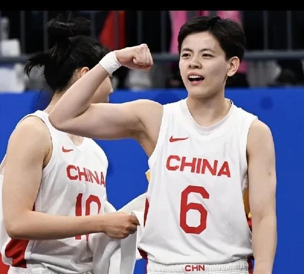 中国女篮81：90兵败日本队！
北京时间7月19日晚上19：30，亚洲杯半决赛，