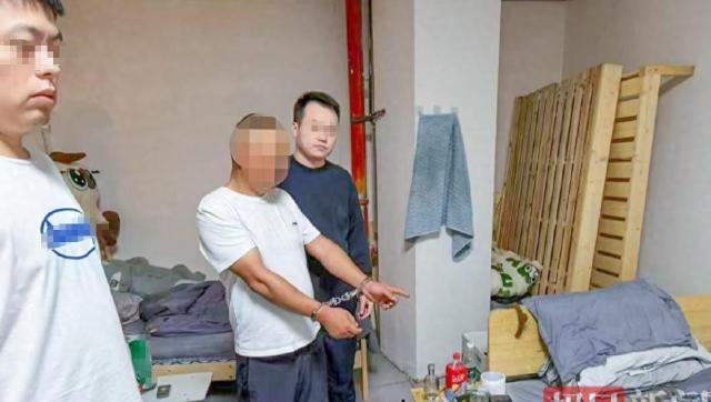 湖北武穴，有一公司员工宿舍，频遭盗窃，手机电脑现金等被盗，民警经勘查、调监控、走