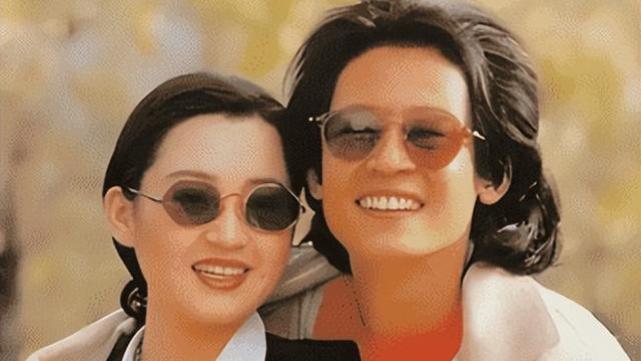 魅惑十足老少通吃，56岁未婚未育还消失的许晴，已活出自我