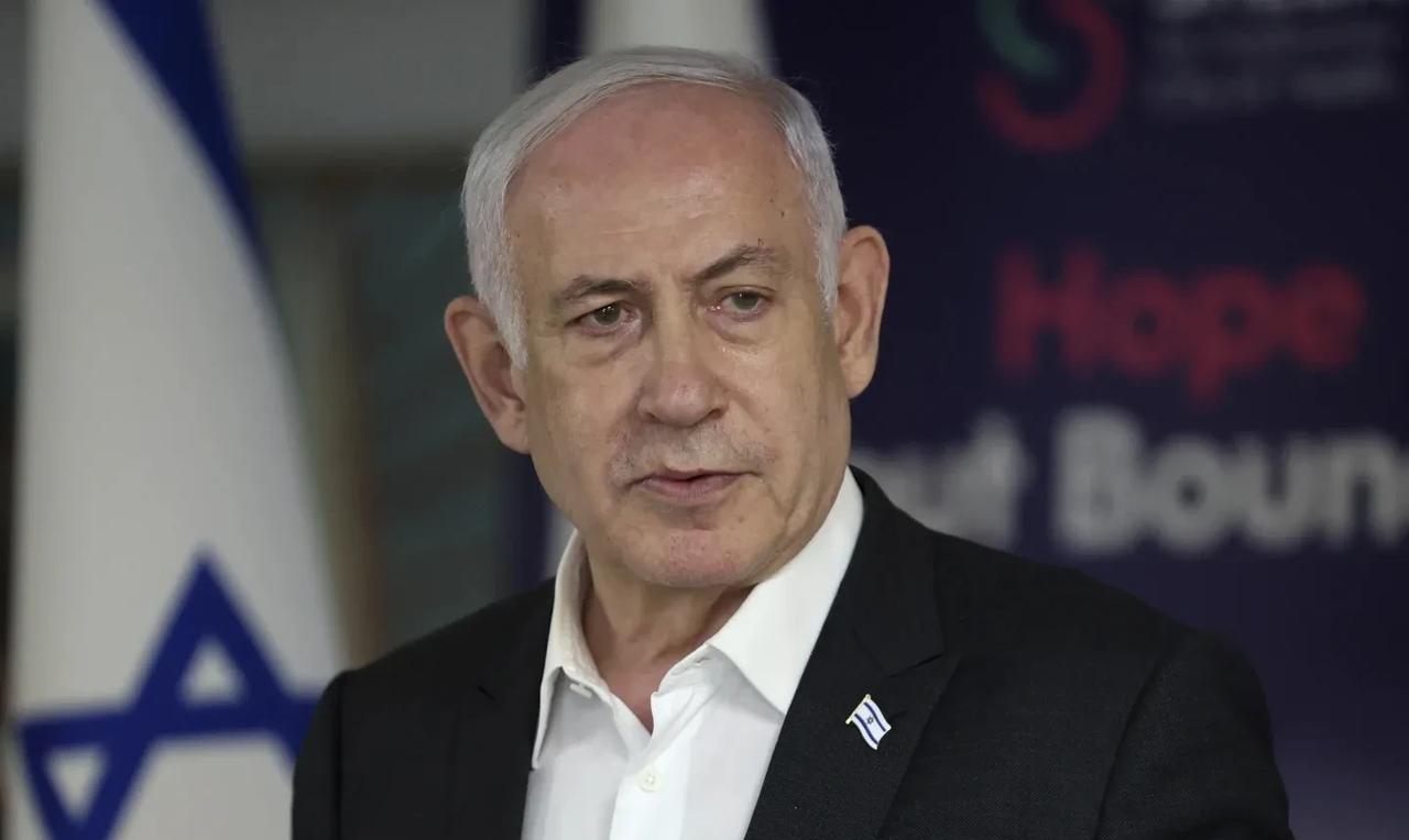 【最新消息：内塔尼亚胡被诊断出患有肠道炎症，需在家休息三天】
特拉维夫时间202