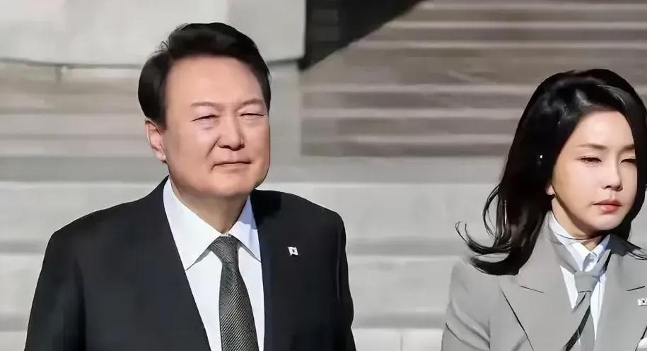 李在明对尹锡悦夫妻真够狠











---











天