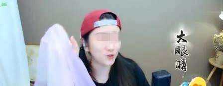 具说今晚是《大眼睛》之夜，可怕，他们的群体果然庞大，一夜之间竟然让一首沉寂了二十