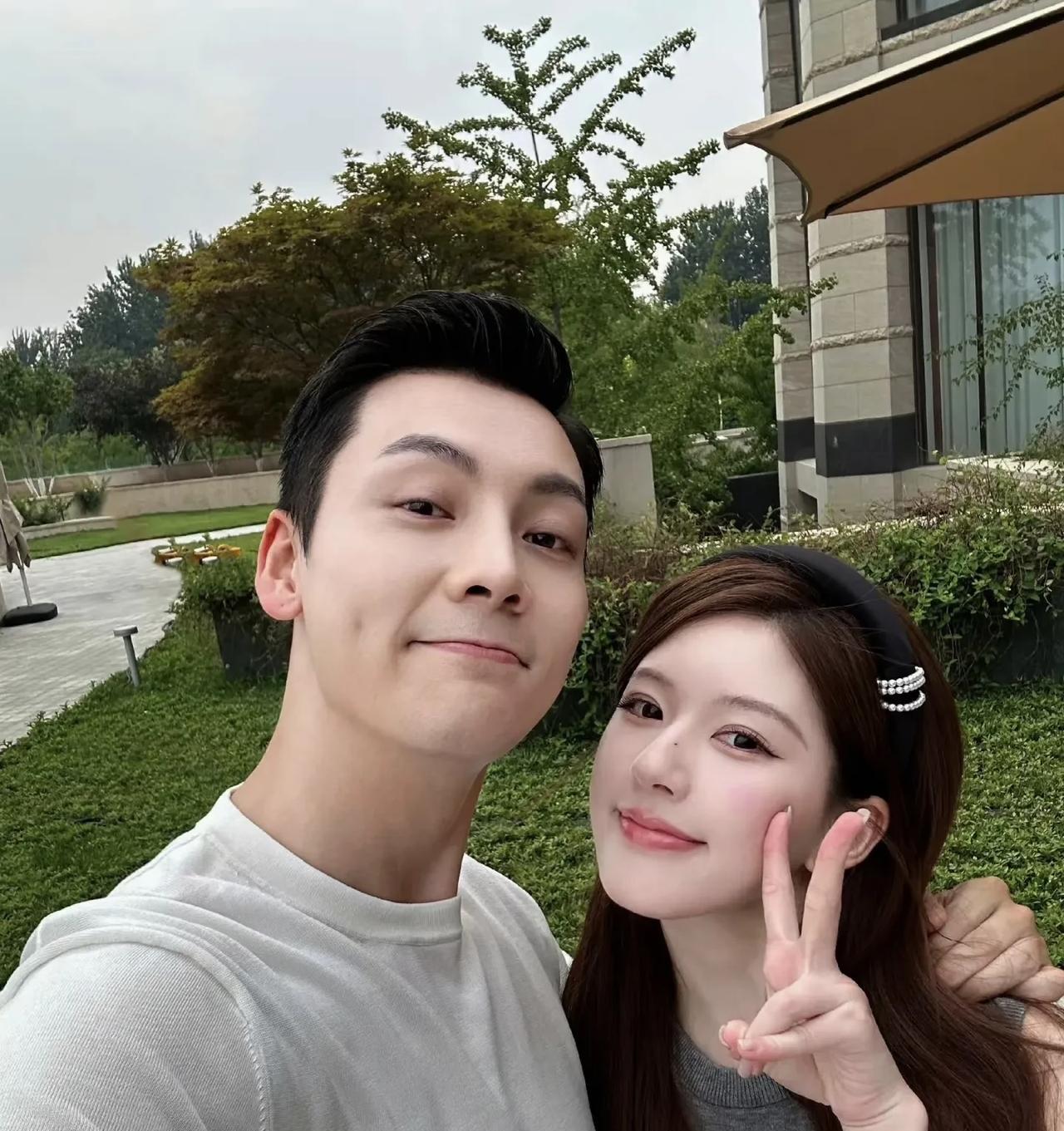 许我耀眼主要是男主人设变了我不能接受，因为他前面不接老婆电话，稳着小三，利用完小