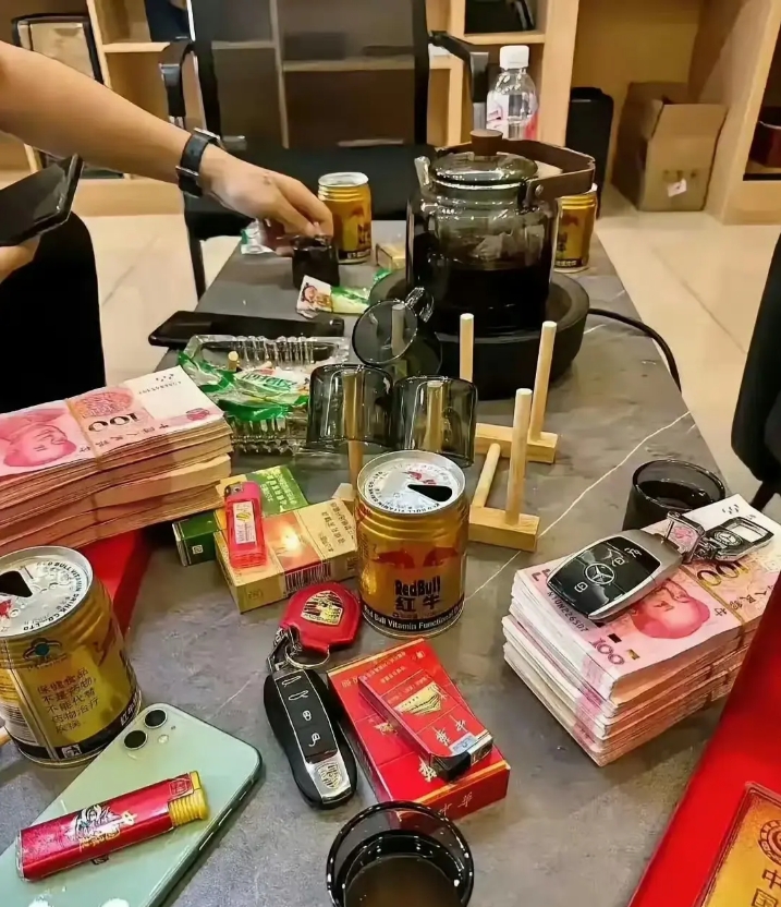 60岁混成这样，能找个多少岁的女朋友？
