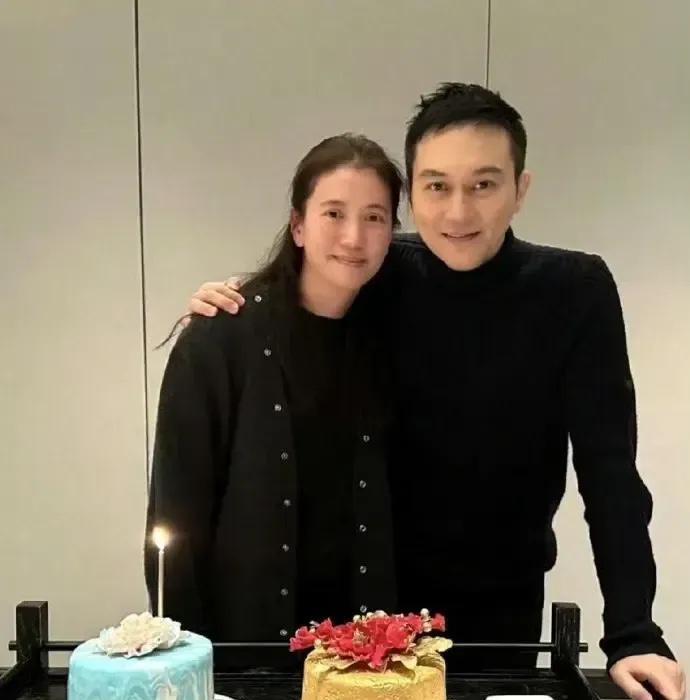 非常恩爱的夫妻