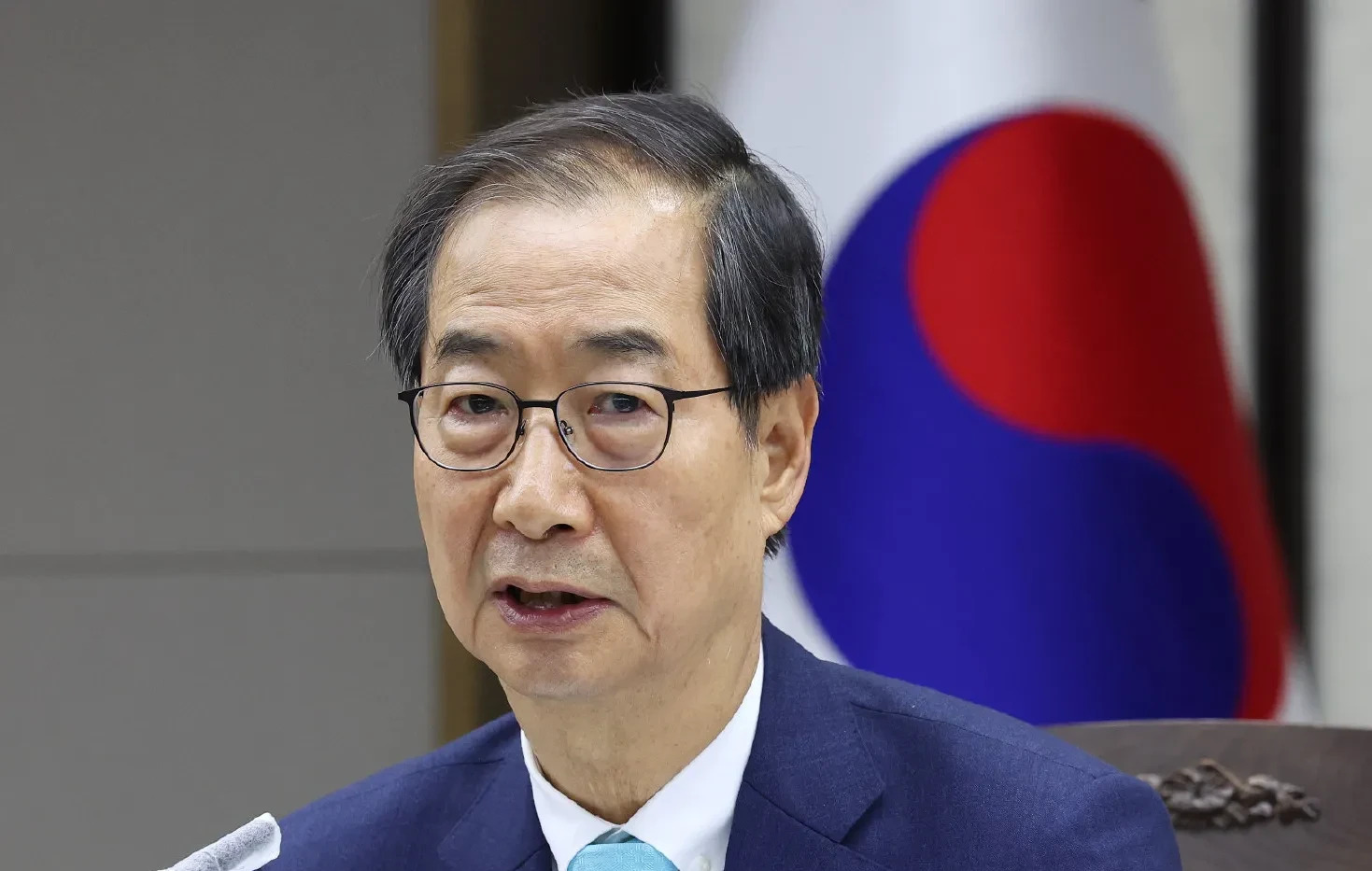 韩国彻底服软放弃对抗美国











真没想到，韩国居然对特朗普认怂了