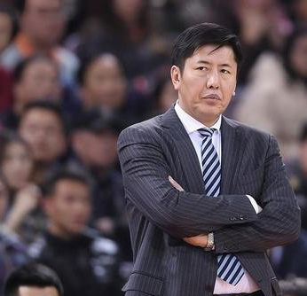 浙江男篮主教练丁伟谈球队加时不敌宁波，他表示：首先要恭喜宁波队，这场比赛，其实我