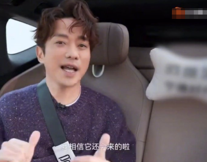 从顶流到沉寂，张栋梁始终通透。明白火花会轮转，相信好运会再来，不困于得失，只安于