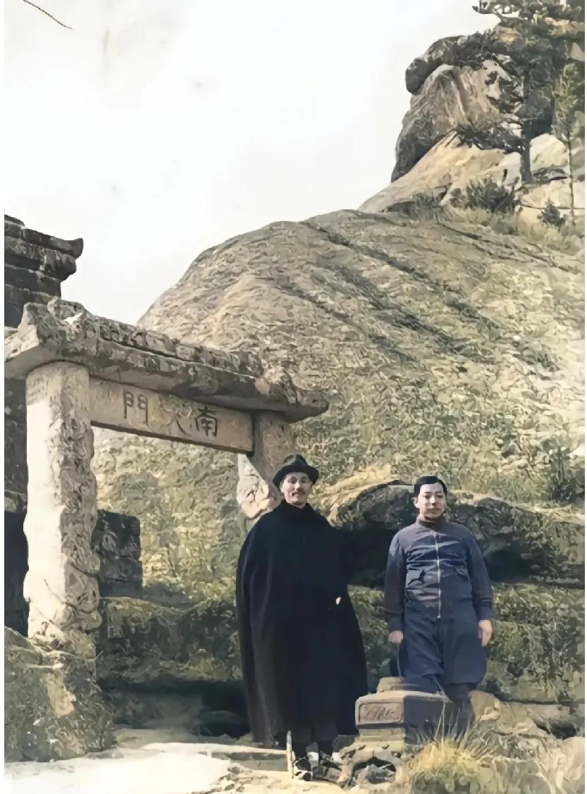 南天门，知道这是那里吗？现在这个石门还保留了吗？