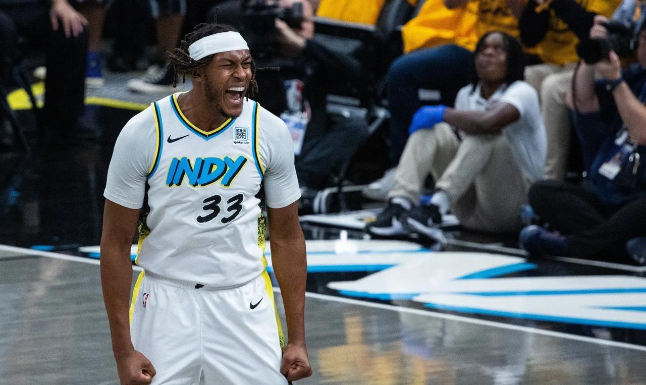 NBA重磅消息：七十五大利拉德被裁，步行者中锋特纳四年1.07亿加盟雄鹿！
NB