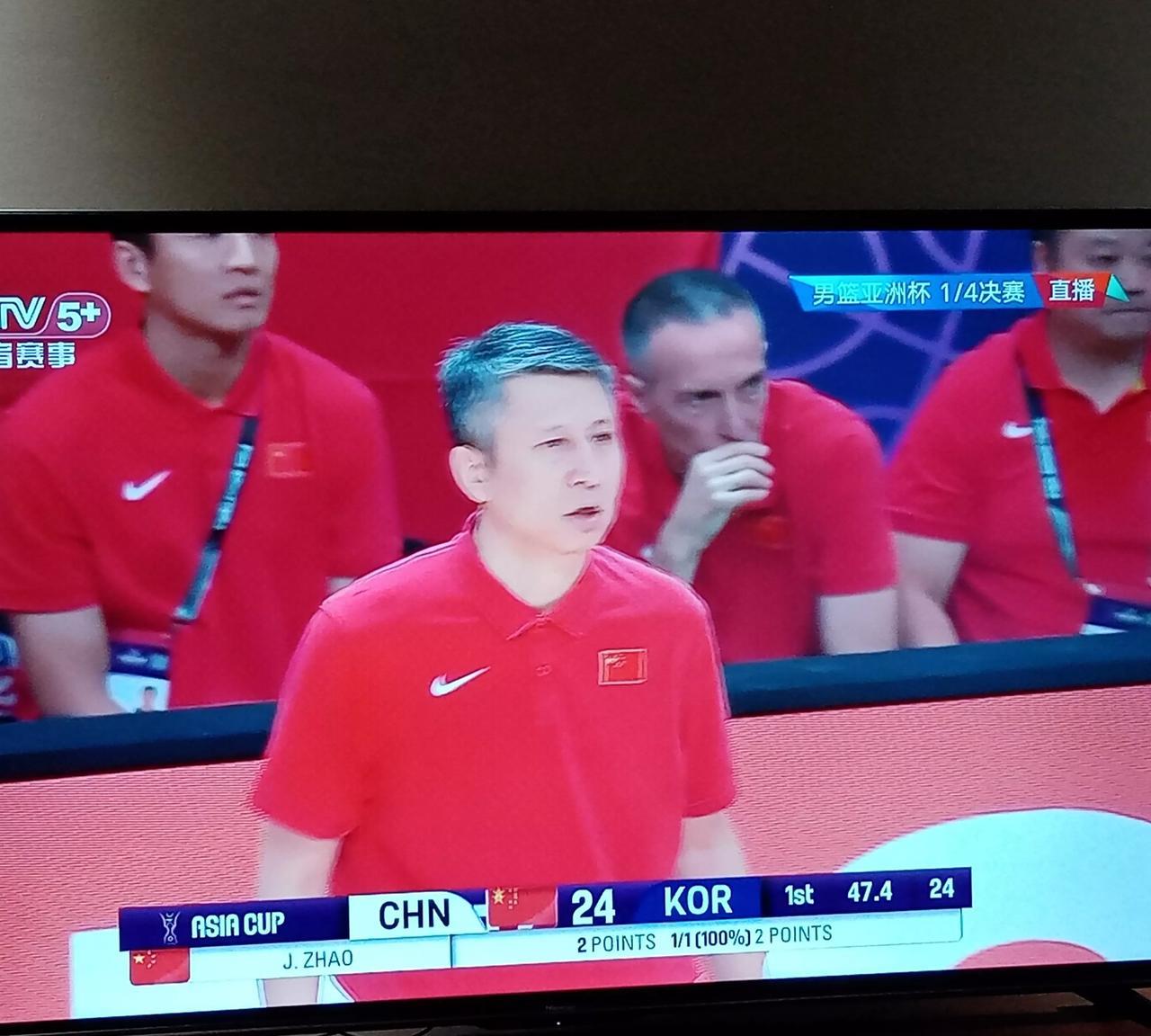 中国男篮第一节比赛暂时领先
      在刚刚结束的中国男篮和韩国男篮第一节比赛