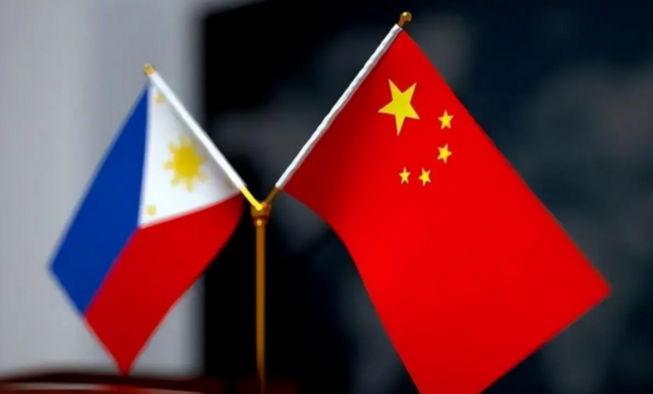 为什么菲律宾一而再，再而三的向中国求援呢？

菲律宾民间有些人总觉着自己地理位置