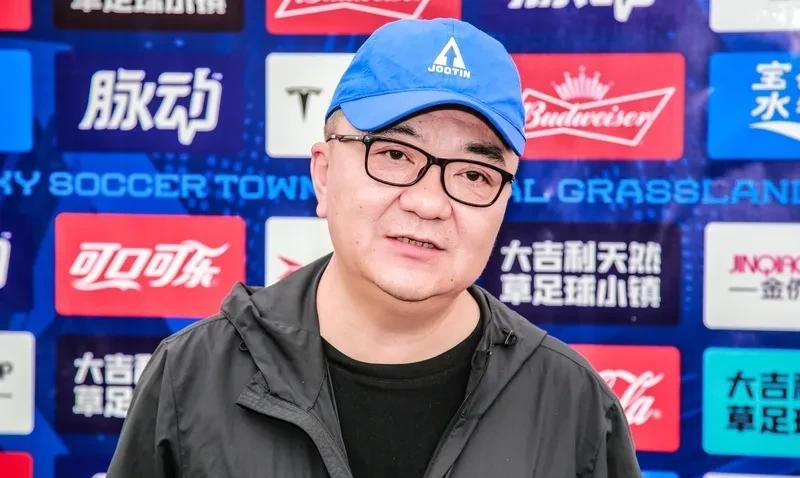 中国男足不去世界杯是对世界杯最大的贡献
虽然很反感董路但很赞同他的这句话，一支在