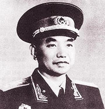 1955年授衔时，山东没有元帅，没有大将，也没有上将，最高的只是三位中将。
山东