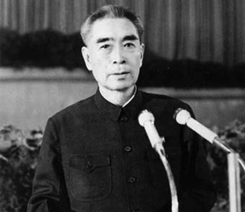 为了研制原子弹，周总理挂帅，成员包括七位副总理、七位部长