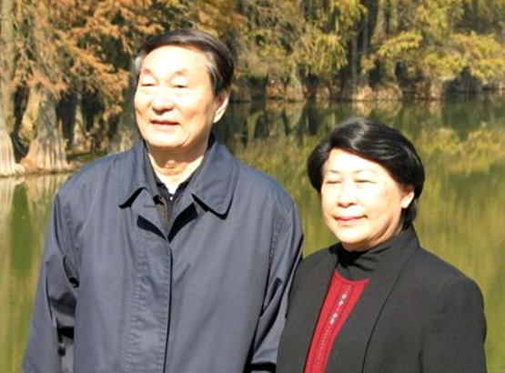 朱镕基告诫儿子：官员不能与民争利