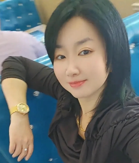 上海“鼻涕姐”后续：身份曝光，三部门目前已介入调查！

天网恢恢，疏而不漏，
要