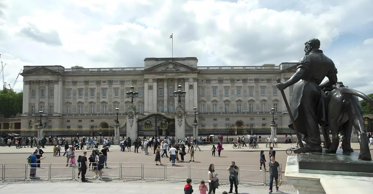 英国人的话不可信！
英国媒体inews援引一位英国政府消息人士报道称，英国将抵制