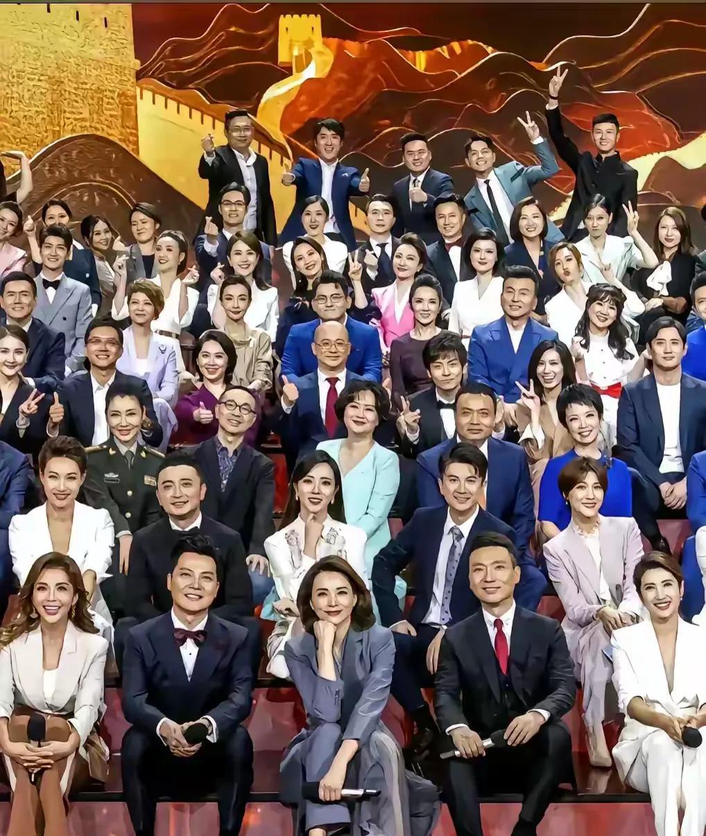你最喜欢的主持人是不是C位？
董卿这个位置在108位主持人中算不算大姐大？
撒贝