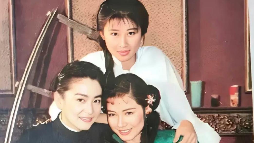 风华绝代却守寡17年，64岁钟楚红活成岁月神话