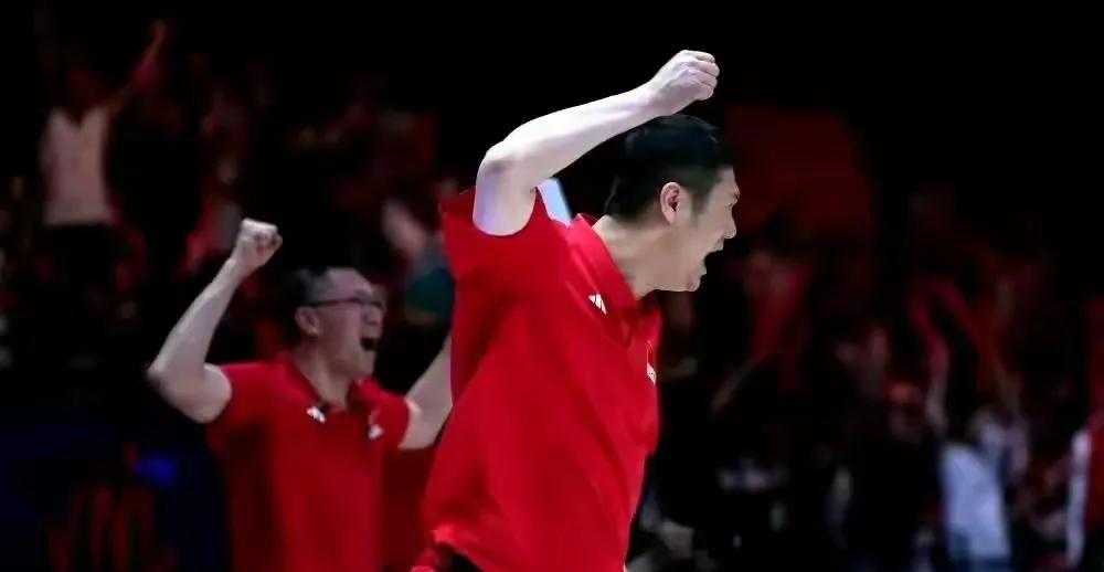 赵勇口碑逆袭！中国女排4大新人上位！他做到了郎平没做到的事。赵勇敢于启用新人，但