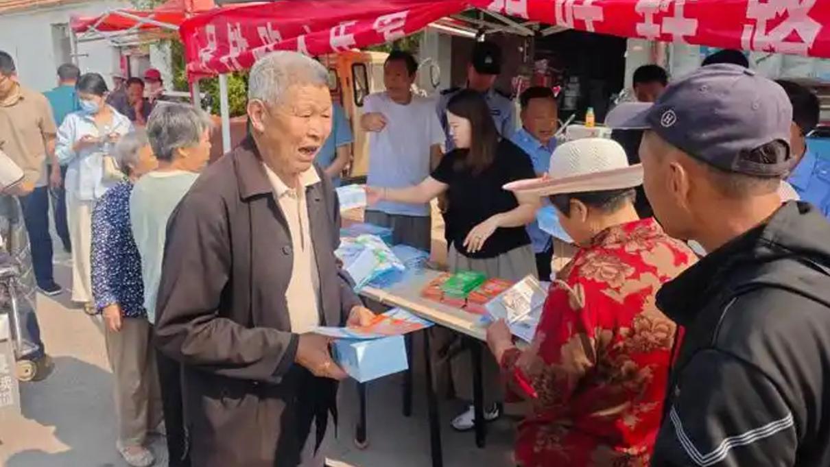 揭秘农村集市的猫腻！5种东西基本都是“假货”，很多人都被骗了