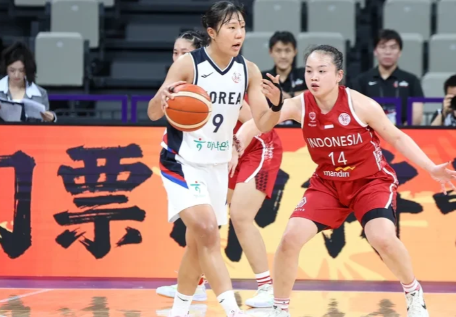 2025女篮亚洲杯落幕，中国女篮获第三，没达到预期。赛后张子宇称这是首次参加成年