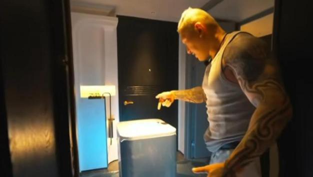 近日来，网红馆长频频登上热搜，很多人对这个在台网红都不甚了解，此人名叫陈之汉