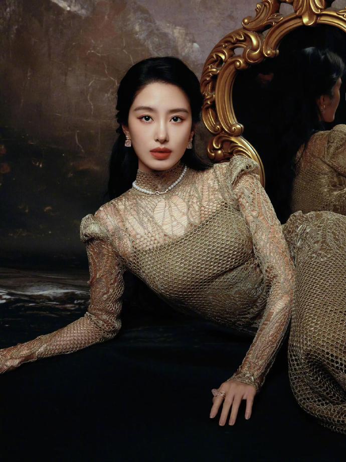 杨采钰 x Dior

杨采钰DIOR LADY ART 10艺术家限量合作大片