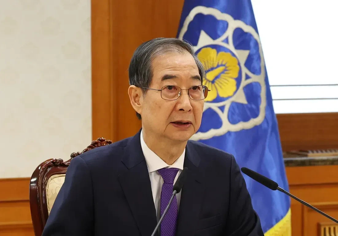 韩德洙伪中立加剧韩政坛分裂











太气人了！韩德洙嘴上说着中立，