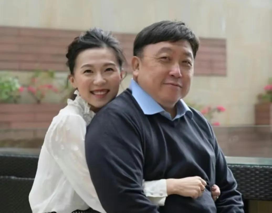 导演王晶要开始直播带货了？！
成龙被粉丝扇耳光？
张国荣梅艳芳去世原因？
这些都