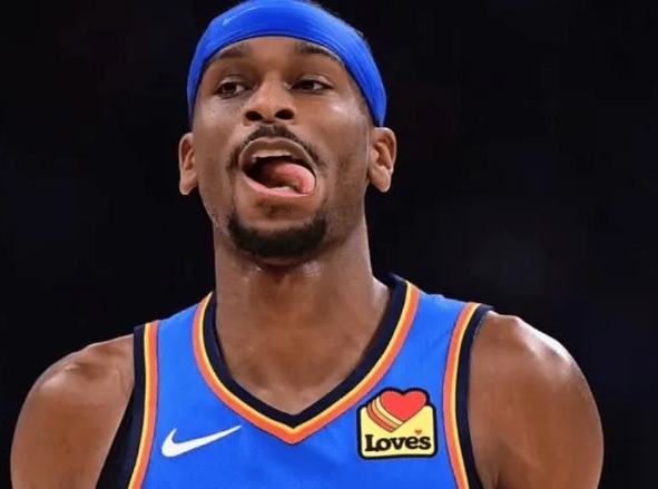  雷霆更新官方社媒，公布了球队明日对阵灰熊伤病报告。
缺席：谢伊-吉尔杰斯-亚历