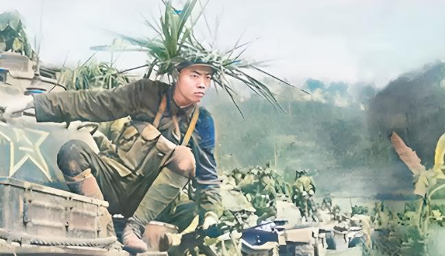 1979年，在对越自卫反击战中，宋时轮来到前线，他表情惊恐地跟许世友说：“不要将