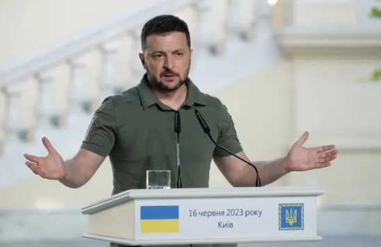 泽连斯基有意向停战。

3月4日，泽连斯基公开了初步停战的规划，先从释放被俘的俄