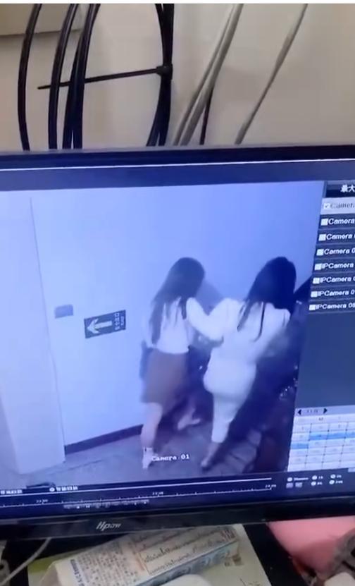 “丢脸丢大了！”四川，女子和闺蜜喝完酒回家，第二天起床时发现浑身疼，这让她怀疑是