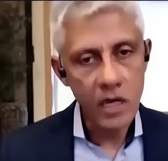 印度裔狠人：求中或美殖民印度百年











这个印度裔富豪彻底怒了，