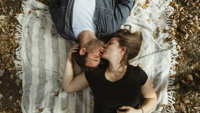 当童年的阴影笼罩婚床，如何从焦虑找回时间控制力？