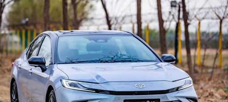 一觉醒来，车圈又沸腾了，2025年国补新政策来了:
1，首次购车，并且名下没有