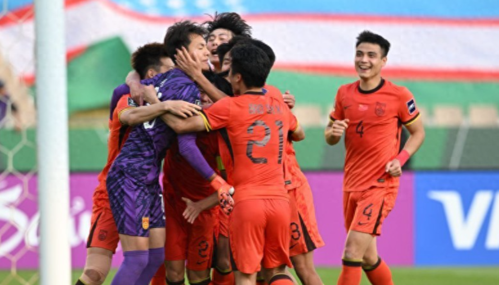 1月18日，韩媒fnnews记者全相一撰文表示，中国队只进了一球却闯入四强，球队