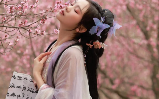 被爹娘易子而食，重逢后全家不知我已成仙