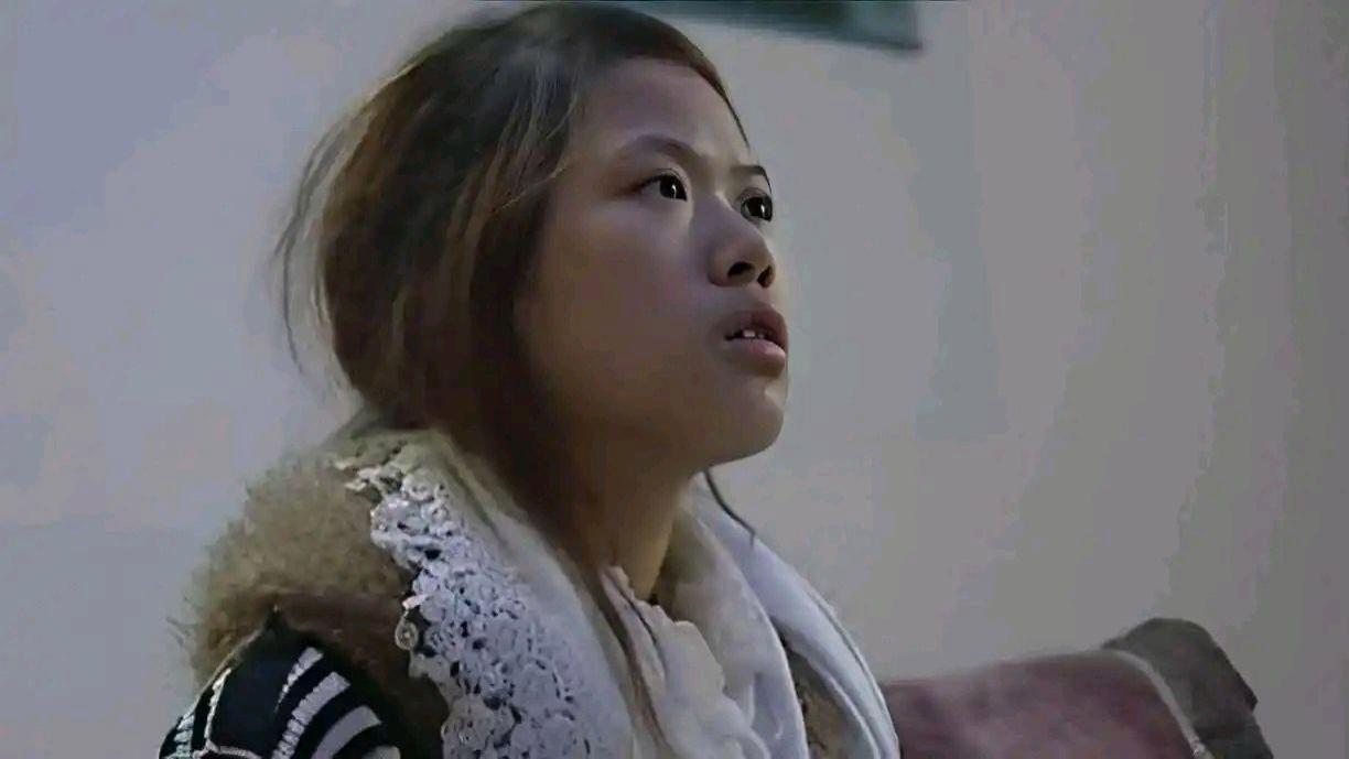 2016年，湖南一女子嫌农村父母太穷，幻想自己是有钱人家的女儿