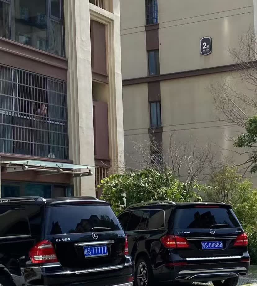 如此神奇的双车连牌号 这家庭在安徽什么水平【来自懂车帝车友圈】