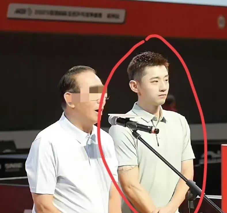 我敢打包票，

张继科开班授课教授乒乓球技巧也好，组织乒乓球比赛也罢，他肯定