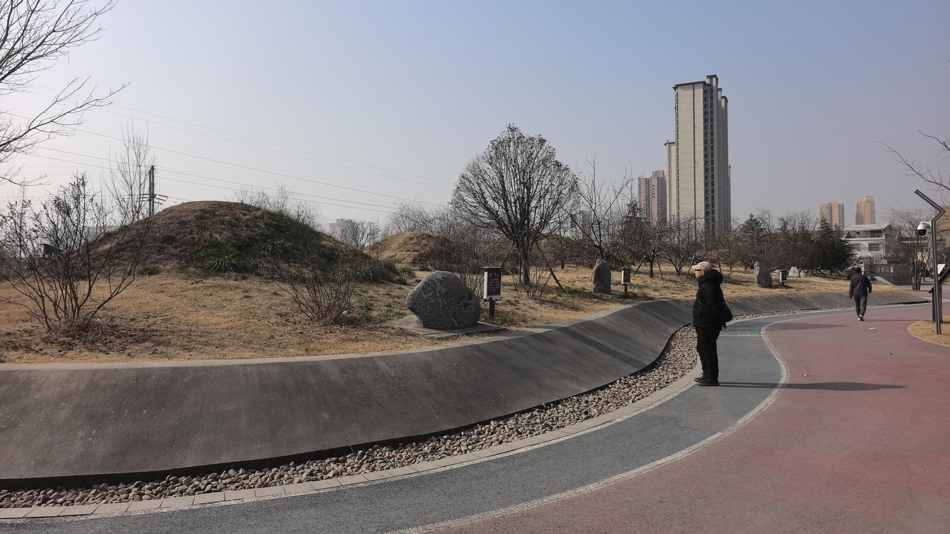 幸亏兴平还留着几个土疙瘩，不然过些年，谁还知道这美人计的故事